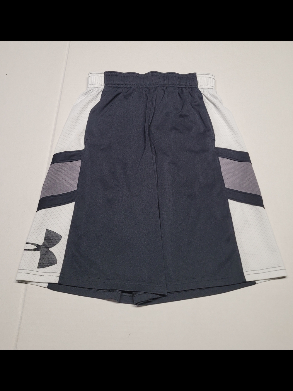 Under Armour Boys Athletic Shorts - Blsck & White